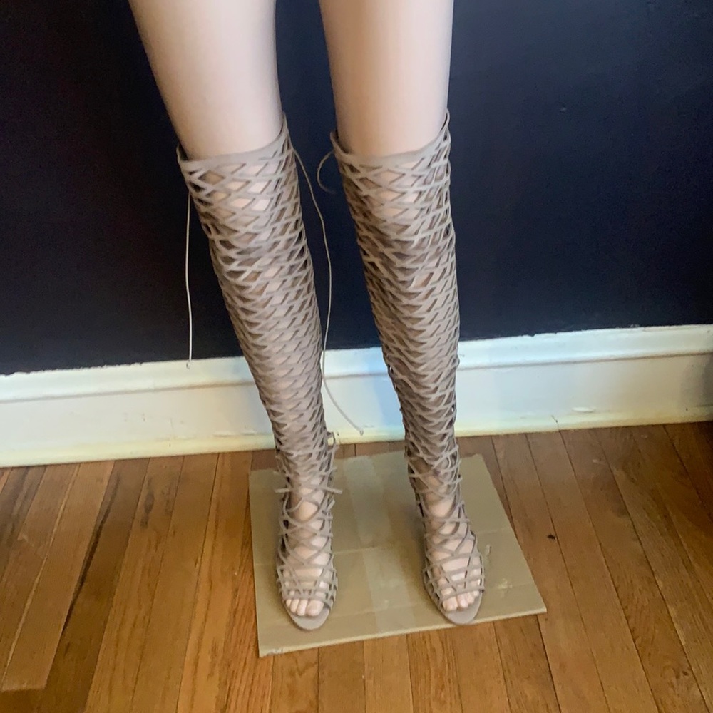 - Schutz Sandalia Salti Alto Caged Over the Knee Stiletto heels Size 8.5